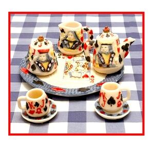 VINTAGE MINI TEA SET